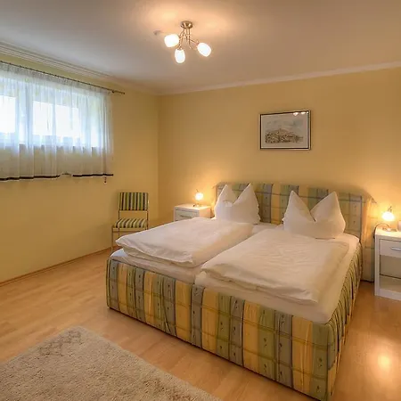 Franziska Hackl Apartman